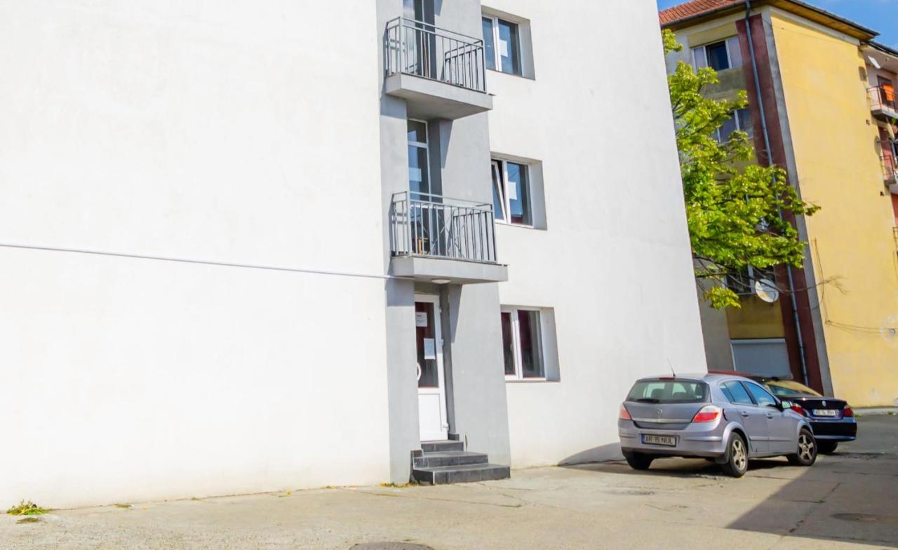 Apartament Cu O Camera 阿拉德 外观 照片
